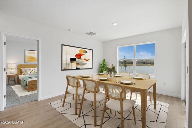 996 Champion Ridge Drive, Daytona Beach, FL 32124