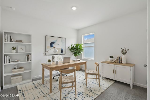 996 Champion Ridge Drive, Daytona Beach, FL 32124