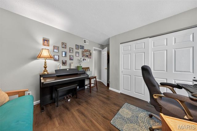 2844 Blackforest Drive C, St Louis, MO 63129