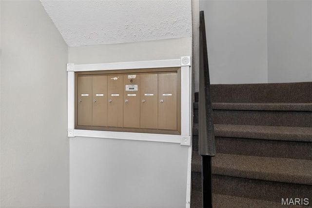 2844 Blackforest Drive C, St Louis, MO 63129