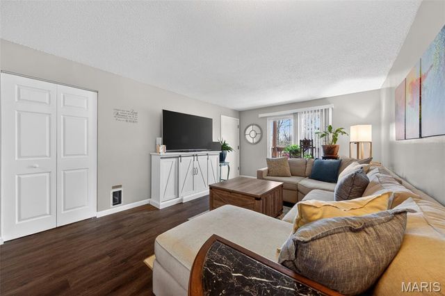 2844 Blackforest Drive C, St Louis, MO 63129