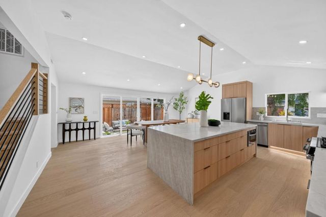 2922 Cabrillo Avenue, Santa Clara, CA 95051