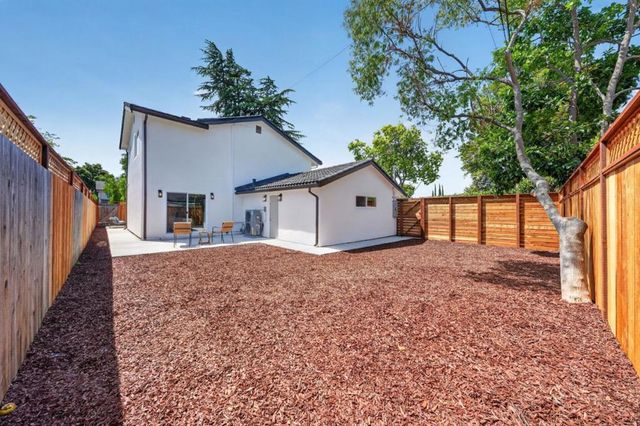 2922 Cabrillo Avenue, Santa Clara, CA 95051