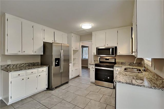 252 Paxton Circle, Marietta, GA 30066