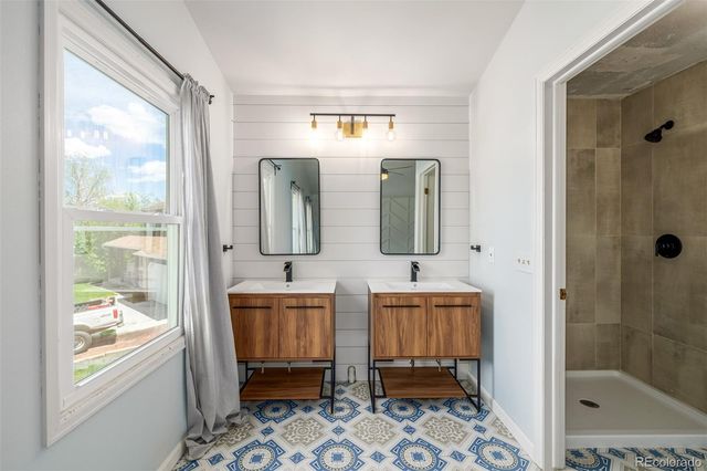 8287 S Pennsylvania Court, Littleton, CO 80122