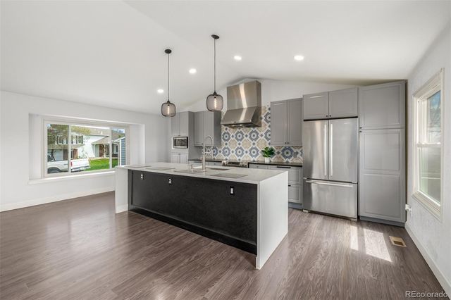 8287 S Pennsylvania Court, Littleton, CO 80122