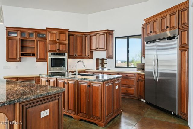 15442 N 11TH Street, Phoenix, AZ 85022