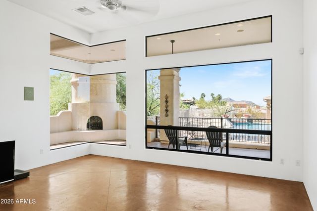 15442 N 11TH Street, Phoenix, AZ 85022