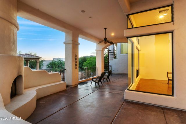 15442 N 11TH Street, Phoenix, AZ 85022