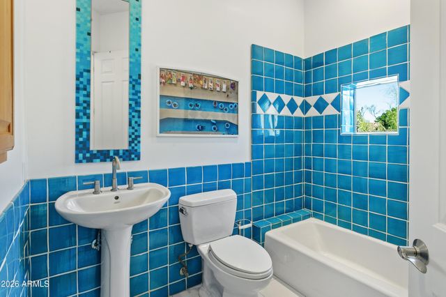 15442 N 11TH Street, Phoenix, AZ 85022