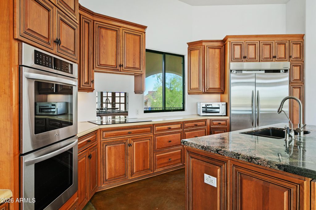 Image 11 of property listing at 15442 N 11TH Street, Phoenix, AZ 85022