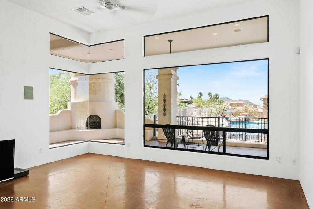 Image 19 of property listing at 15442 N 11TH Street, Phoenix, AZ 85022