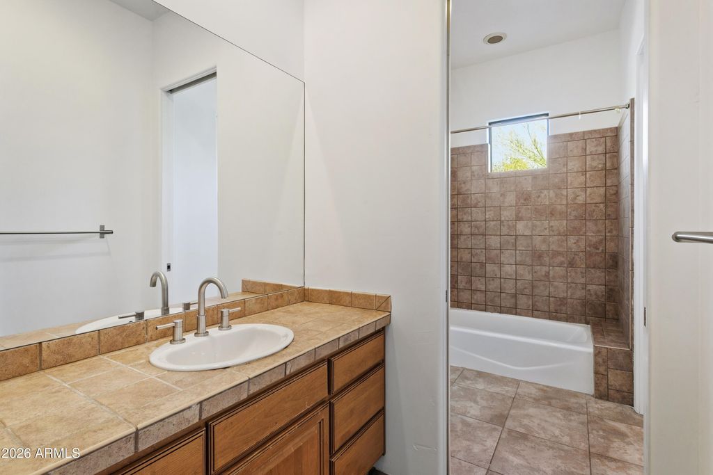 Image 37 of property listing at 15442 N 11TH Street, Phoenix, AZ 85022
