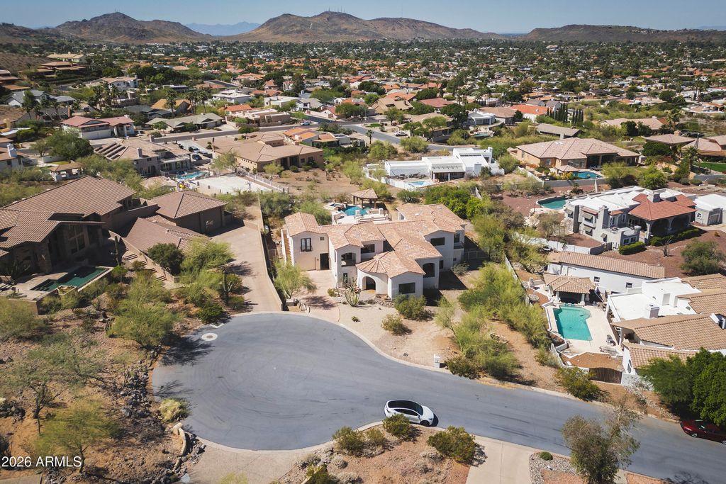 Image 5 of property listing at 15442 N 11TH Street, Phoenix, AZ 85022