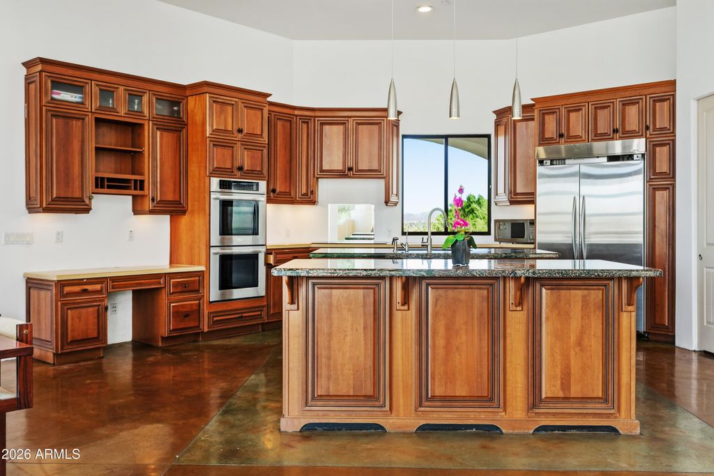 Image 9 of property listing at 15442 N 11TH Street, Phoenix, AZ 85022