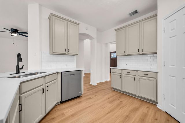 15603 Mustang Island Drive, Sugar Land, TX 77498