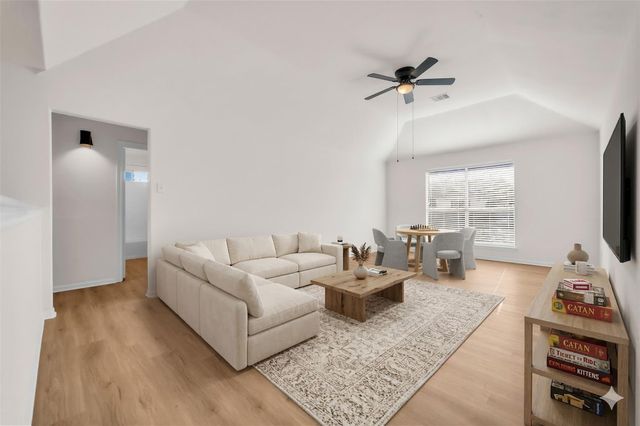 15603 Mustang Island Drive, Sugar Land, TX 77498