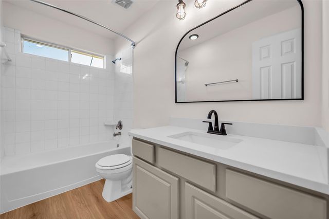 15603 Mustang Island Drive, Sugar Land, TX 77498