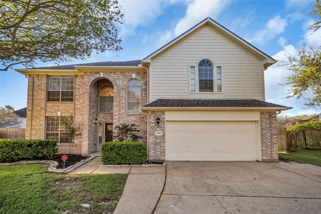 15603 Mustang Island Drive, Sugar Land, TX 77498