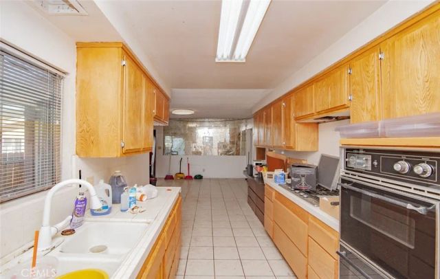 4427 W 166th, Lawndale, CA 90260