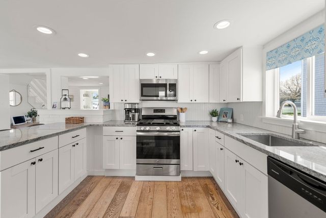 113 Bay Avenue, Marshfield, MA 02050