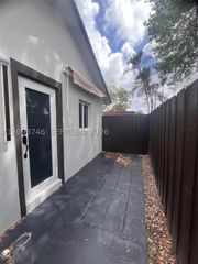 19541 NW 57th Ct #2, Hialeah, FL 33015