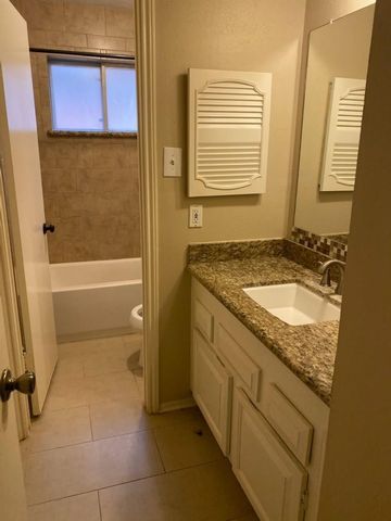 18927 Droitwich Drive, Humble, TX 77346