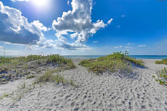 817 HARBOR DRIVE S, Venice, FL 34285