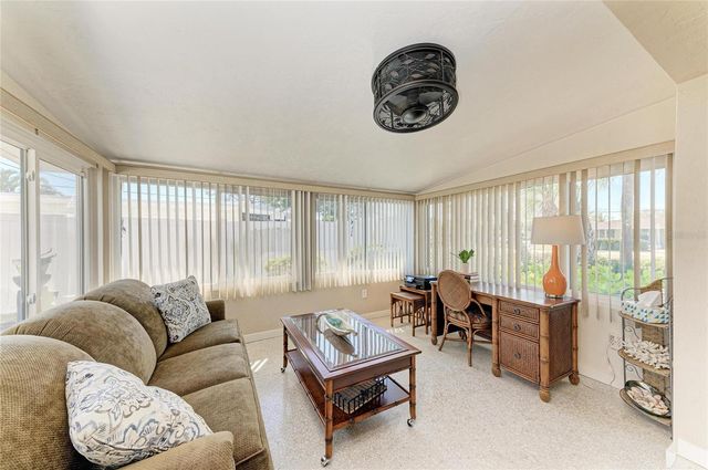 817 HARBOR DRIVE S, Venice, FL 34285