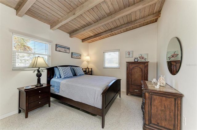 817 HARBOR DRIVE S, Venice, FL 34285