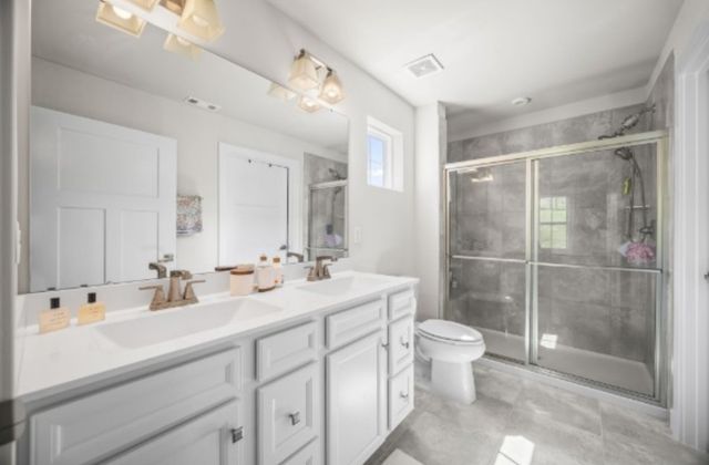 768 Cottage Dr, Columbia, TN 38401