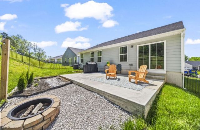 768 Cottage Dr, Columbia, TN 38401