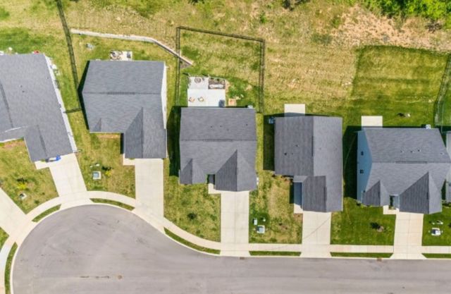 768 Cottage Dr, Columbia, TN 38401