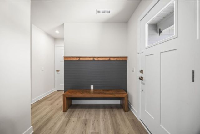 768 Cottage Dr, Columbia, TN 38401