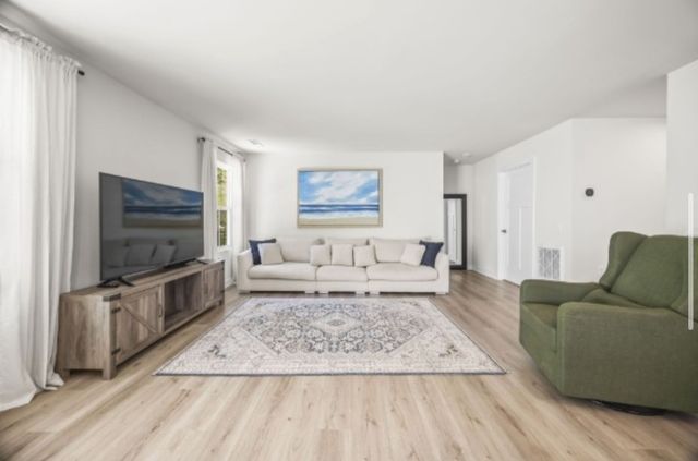 768 Cottage Dr, Columbia, TN 38401