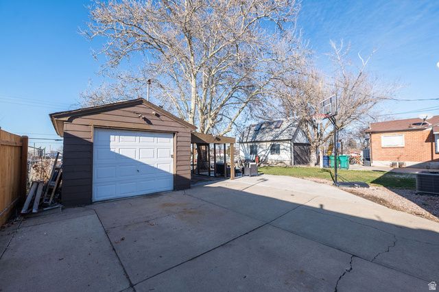 5243 S 2200 W, Roy, UT 84067