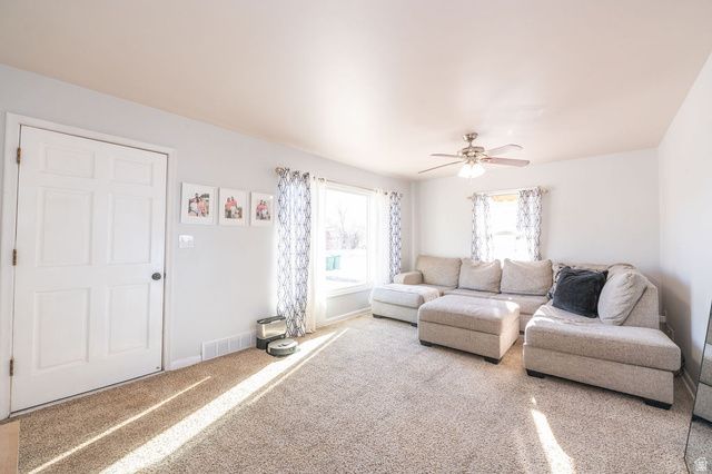 5243 S 2200 W, Roy, UT 84067