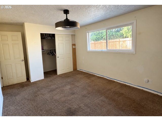 1237 LOTTIE Ln, Salem, OR 97304