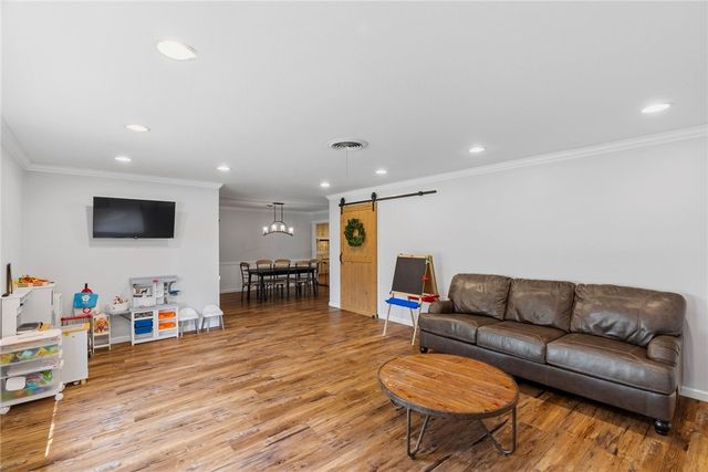 601 Moray Pl, Corpus Christi, TX 78411
