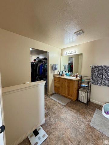 236 S 1800 E, Spanish Fork, UT 84660