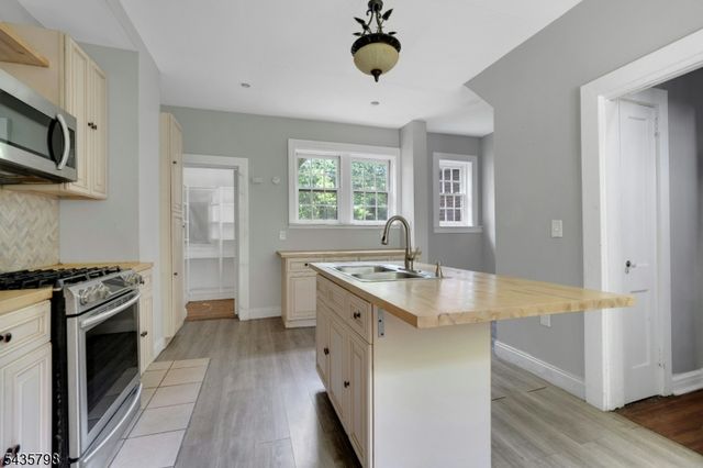475 Berkeley Ave, South Orange Village Twp., NJ 07079