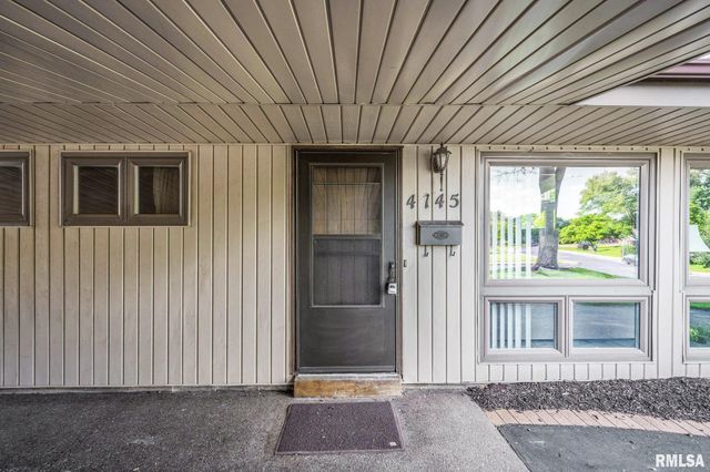 4145 N HAWTHORNE Place, Peoria, IL 61614