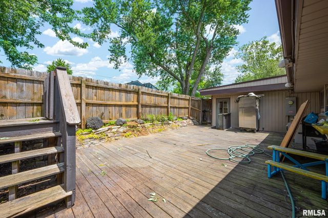4145 N HAWTHORNE Place, Peoria, IL 61614