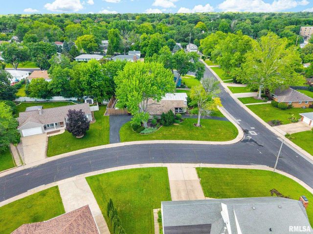 4145 N HAWTHORNE Place, Peoria, IL 61614