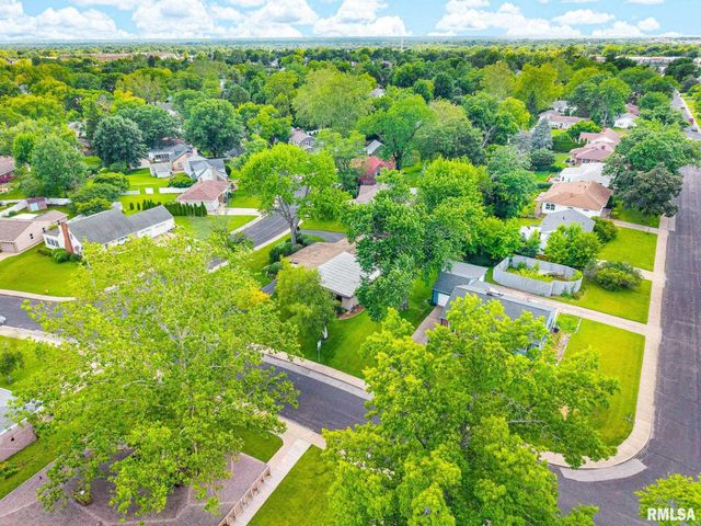4145 N HAWTHORNE Place, Peoria, IL 61614
