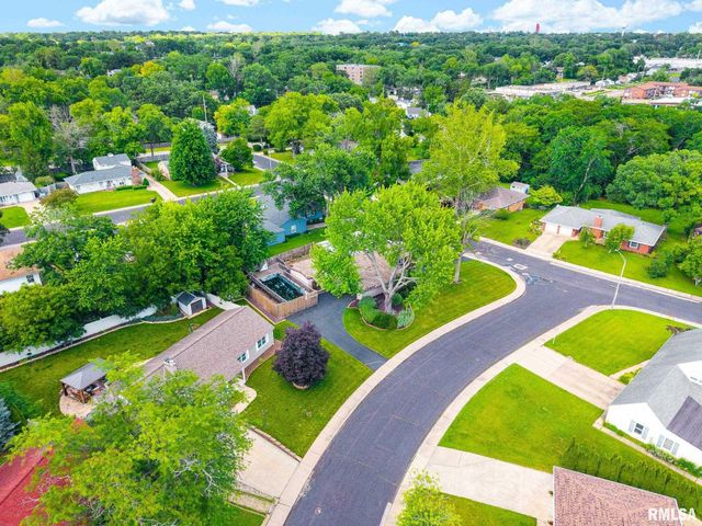 4145 N HAWTHORNE Place, Peoria, IL 61614