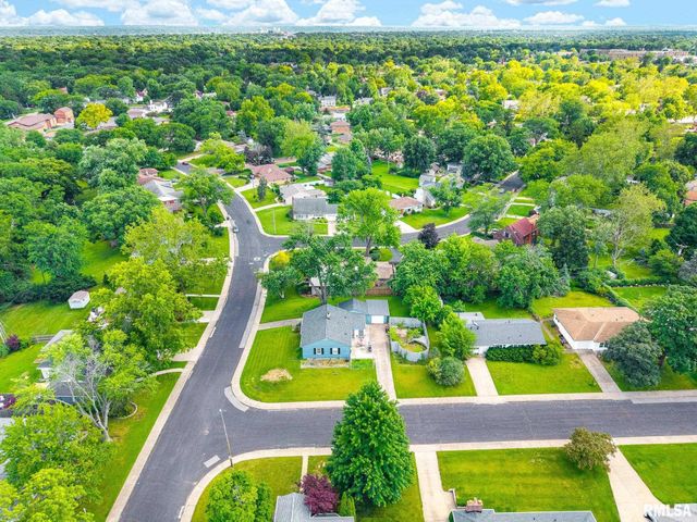 4145 N HAWTHORNE Place, Peoria, IL 61614