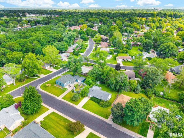 4145 N HAWTHORNE Place, Peoria, IL 61614
