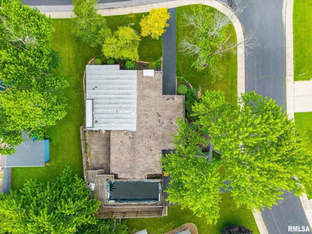 4145 N HAWTHORNE Place, Peoria, IL 61614