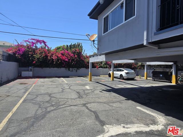 6121 Crenshaw Boulevard, Los Angeles, CA 90043